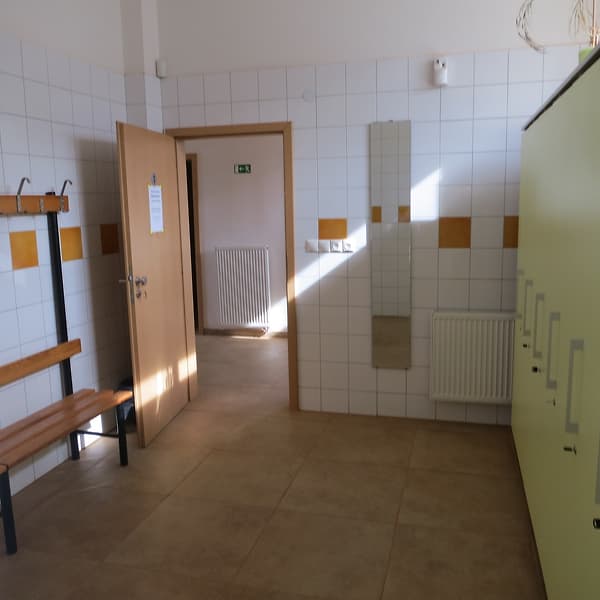 Priestory a zázemie tenisového klubu TennisOne v Bratislave — fotografia 3