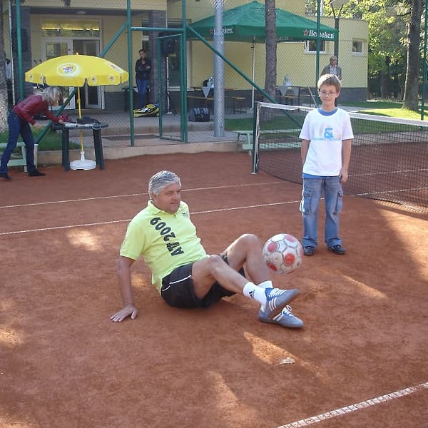 Akcie a turnaje v tenisovom klube TennisOne v Bratislave — fotografia 1