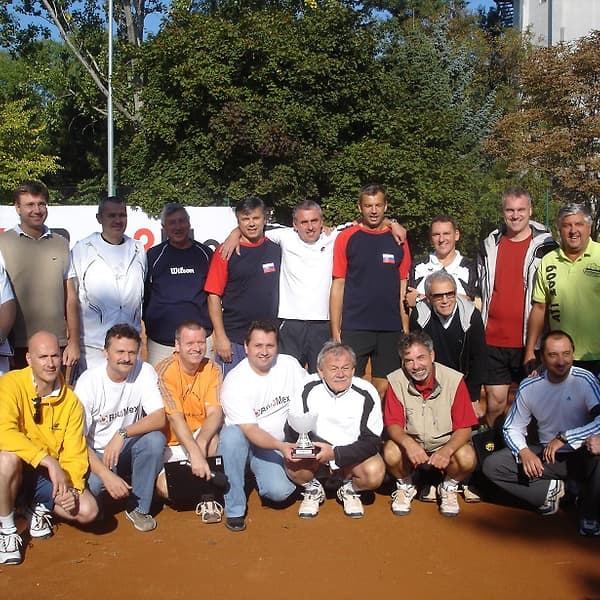 Akcie a turnaje v tenisovom klube TennisOne v Bratislave — fotografia 2